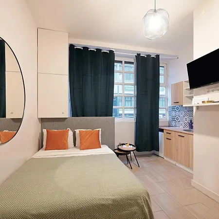 Apartment Perfectly Situated Next To Canal St Martin *